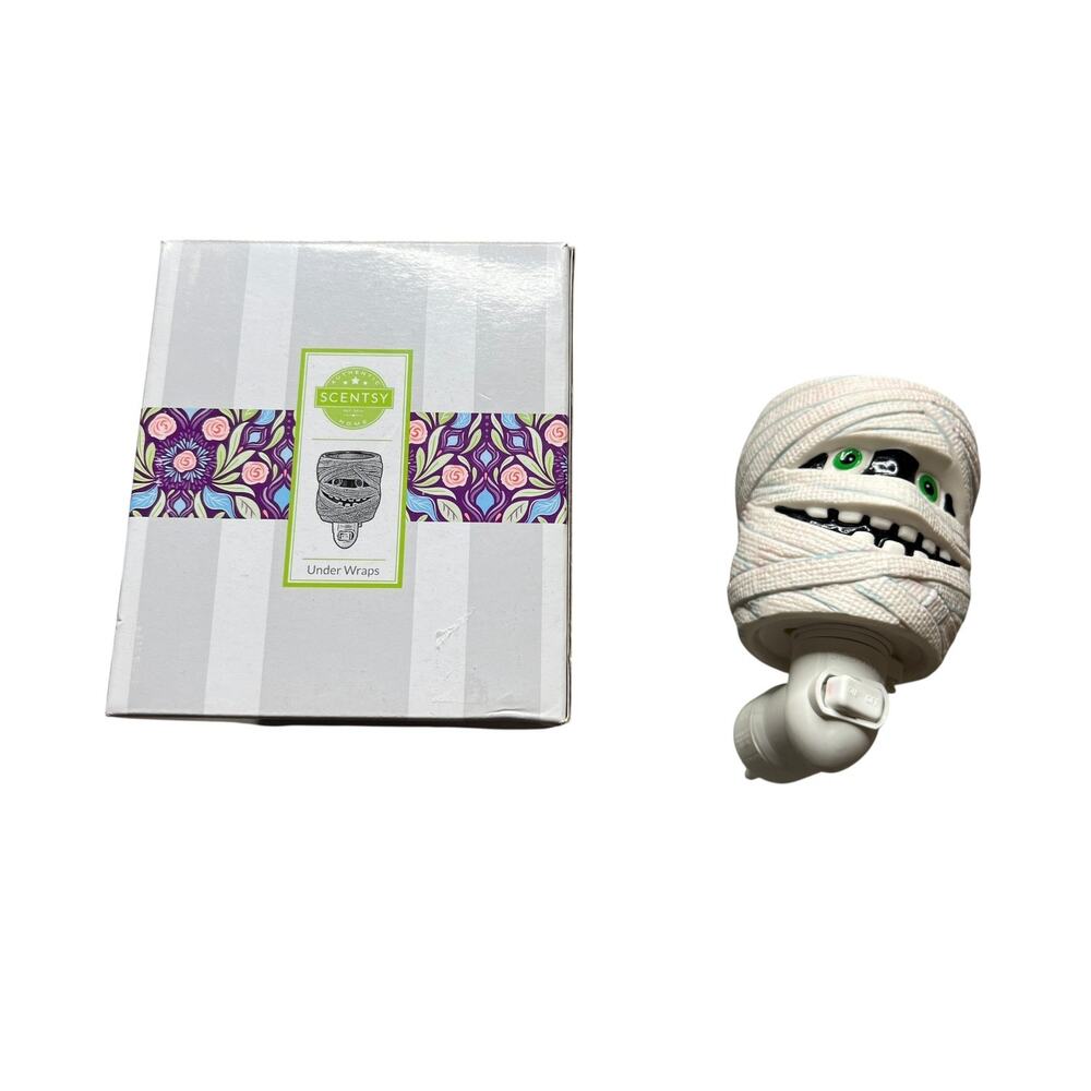 Scentsy Under Wraps Mini Warmer Mummy Halloween Plug In Wax Warmer‎ with Box